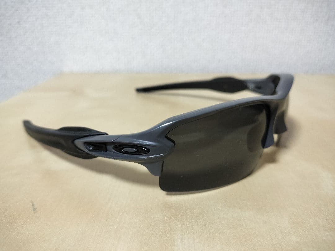 状態良好 レンズ新品 OAKLEY FLAK 2.0