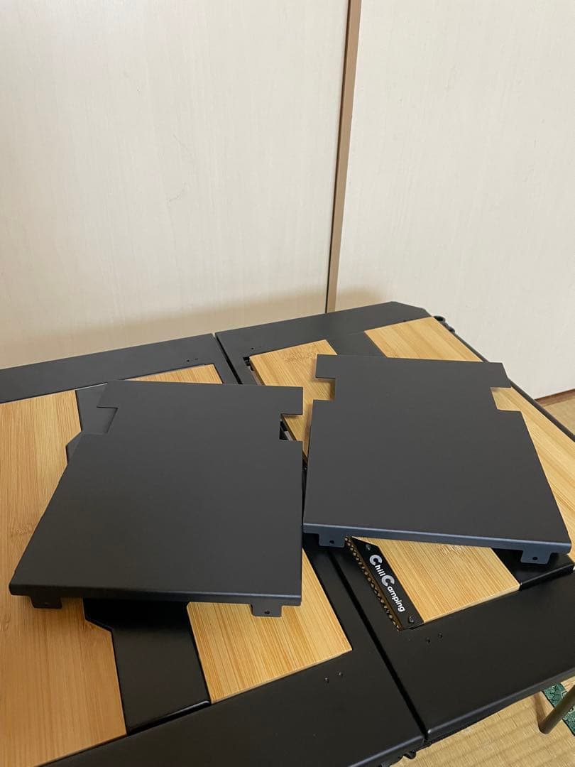 チルアウトキャンピング　テーブルセット