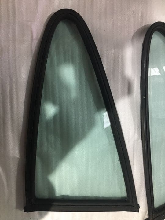 ポルシェ 911 カレラ ナロー左右クォーターガラスセット