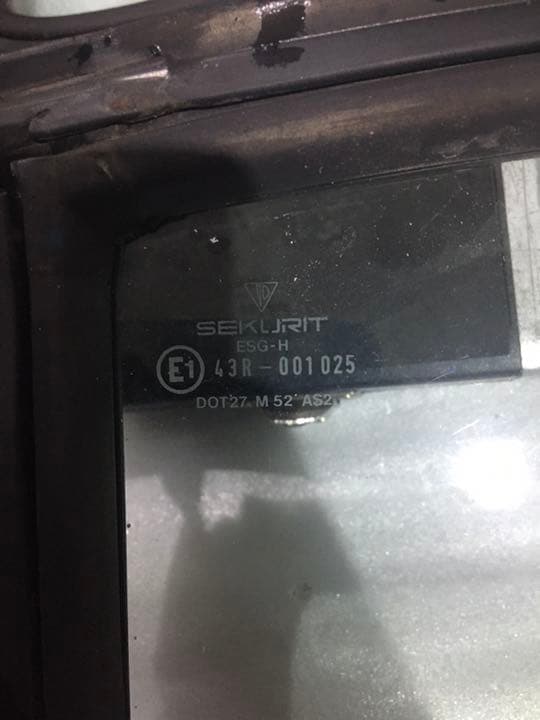 ポルシェ 911 カレラ ナロー左右クォーターガラスセット