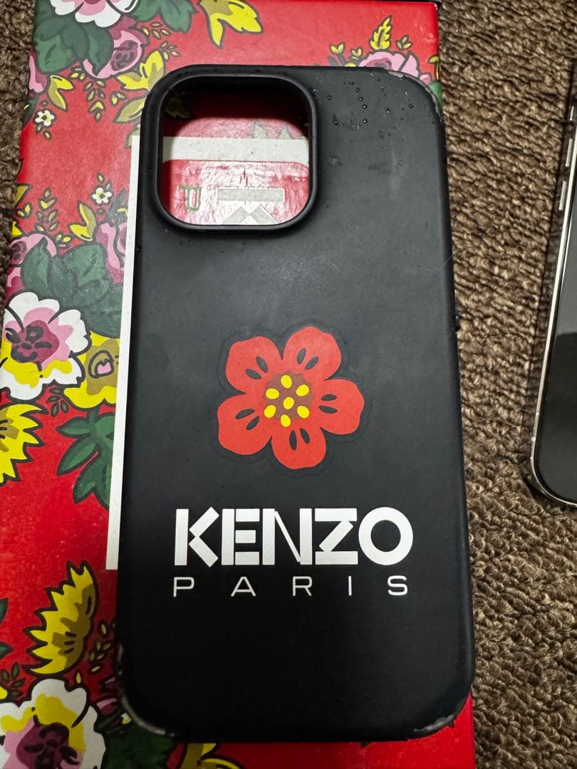 iPhone13pro silver 128gb ケンゾーケース付き