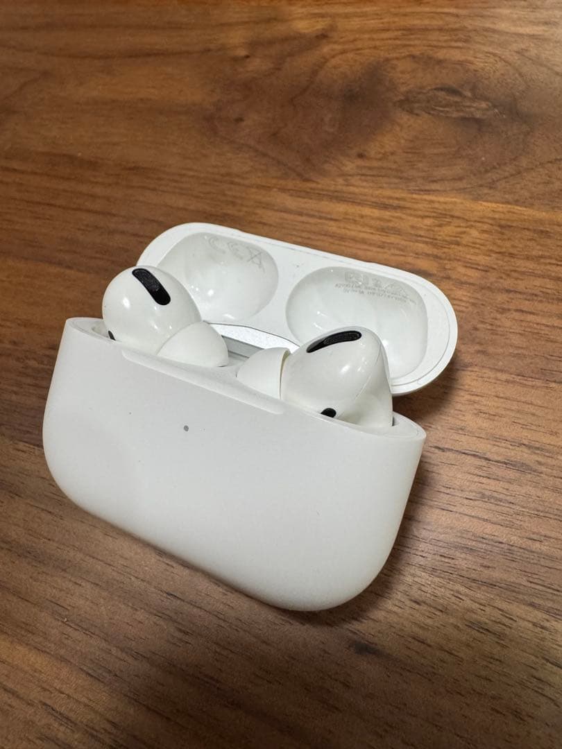 AirPods第一世代本体 ホワイト 充電ケース付き