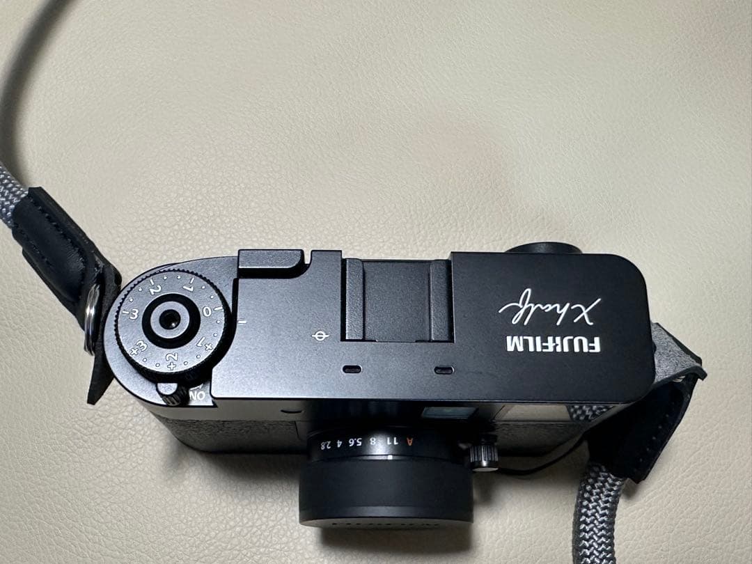 fujifilm x-half ブラック　中古美品　保護フィルムおまけ