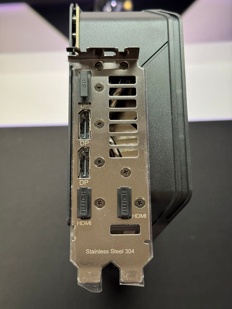 値段限定ASUS ROG STRIX RTX5070 OC 12GB GDDR7