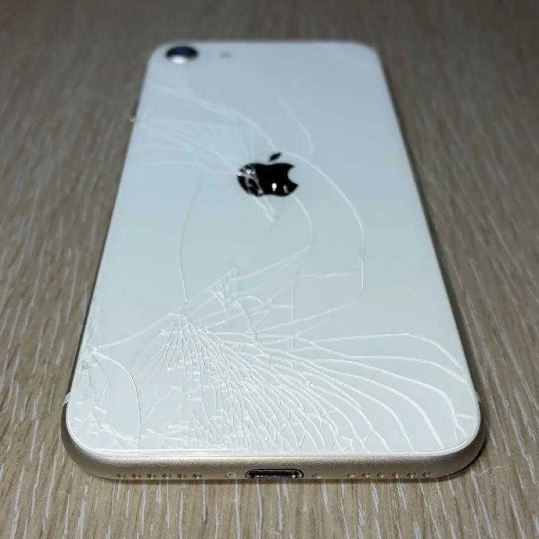 【ジャンク品】iPhone SE (第3世代) 256GB スターライト