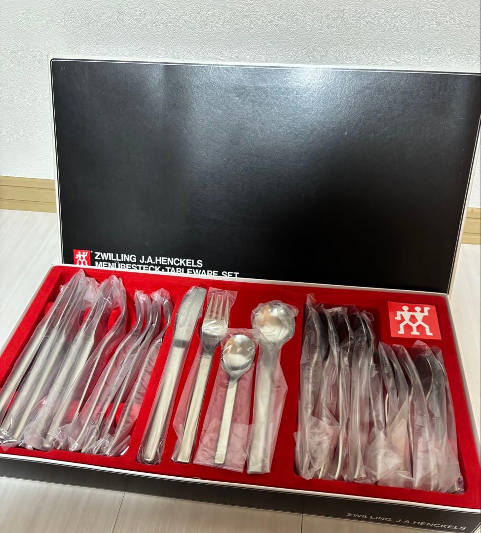 ヘンケルス　カトラリーセット　24P