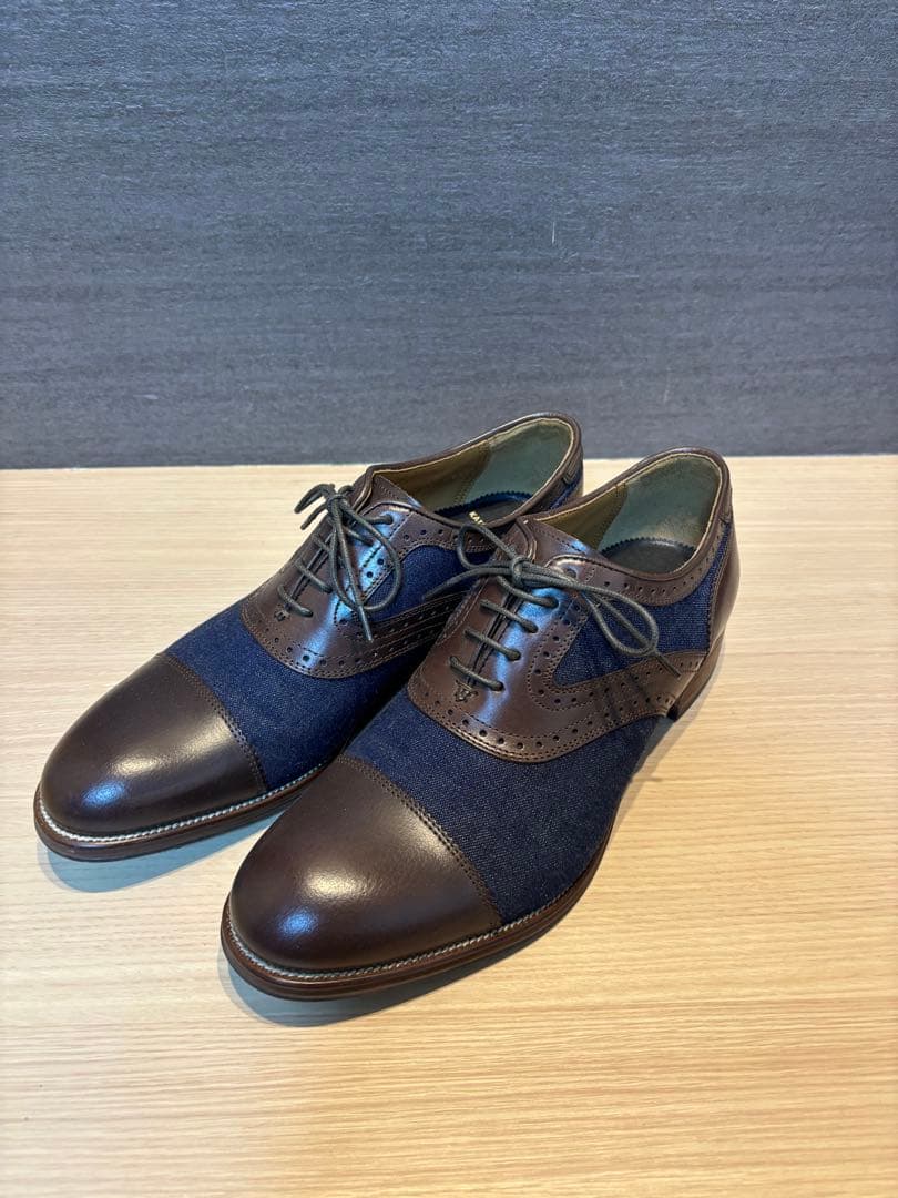 極美品キャサリンハムネットロンドン　31714 日本サイズ26.0cm目安