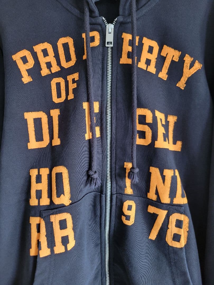 大人気　DIESEL 　ディーゼル　 プリント フルジップ パーカー　M