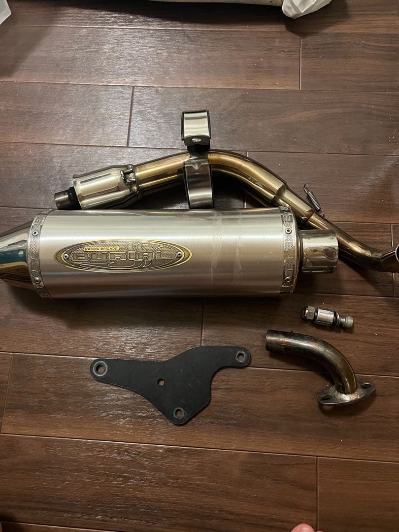 【本日まで最終値下げ】BURIAL アドレス V125G マフラー