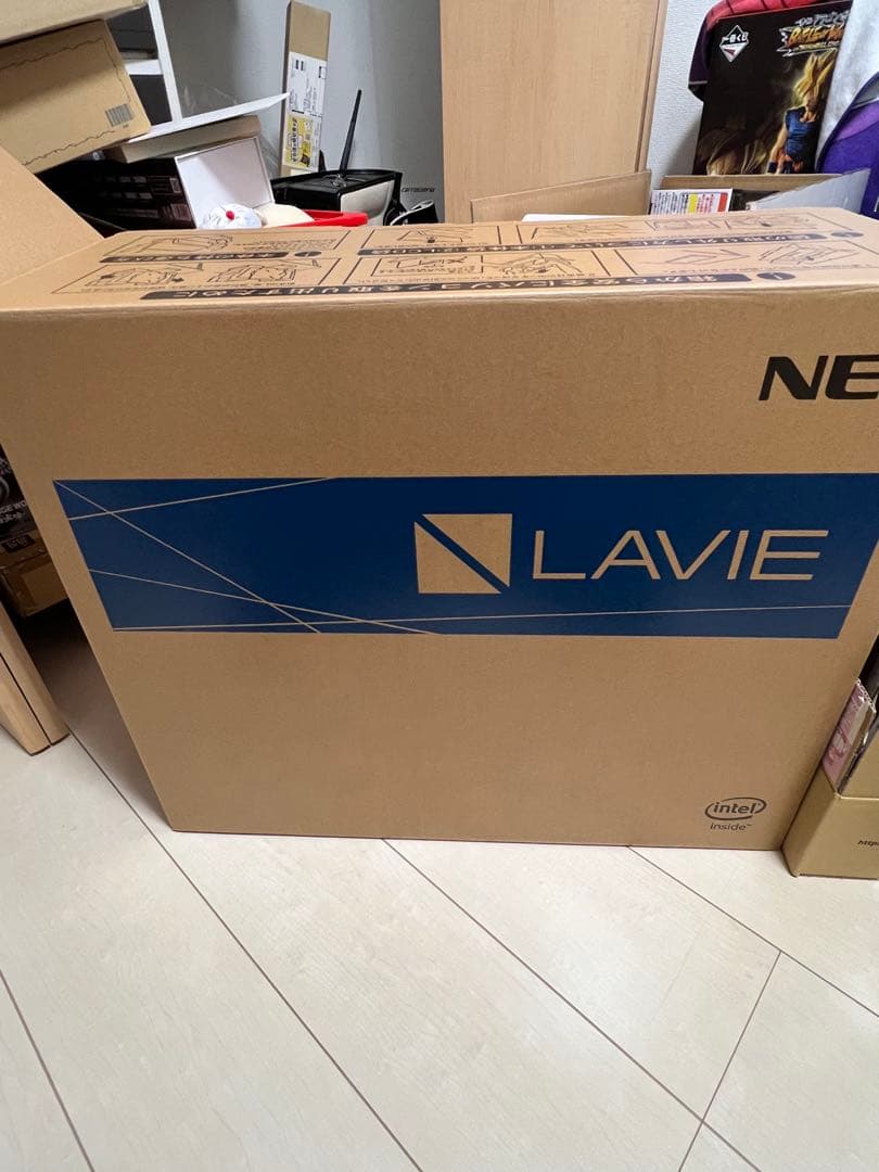ディスプレイ一体型パソコン　LAVIE