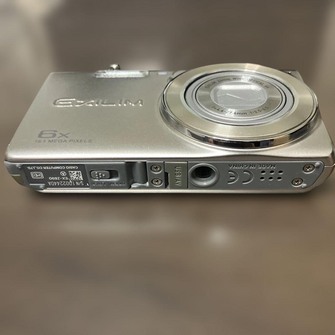 デジタルカメラ CASIO EXILIM EX-Z690 SR SET