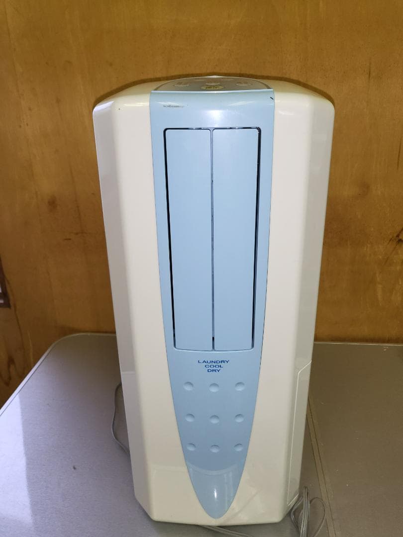 美品　2021年製コロナ　冷風除湿機 ホワイト 除湿9～10L CDM-1021
