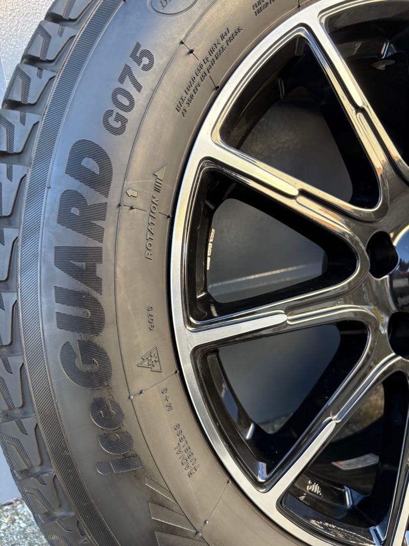 【送料込み】40系アルファード／ヴェルファイア スタッドレスタイヤ　4本セット