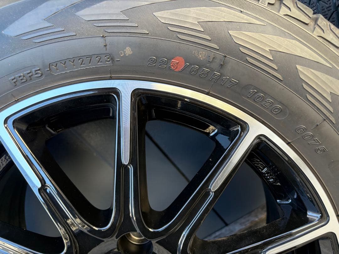 【送料込み】40系アルファード／ヴェルファイア スタッドレスタイヤ　4本セット