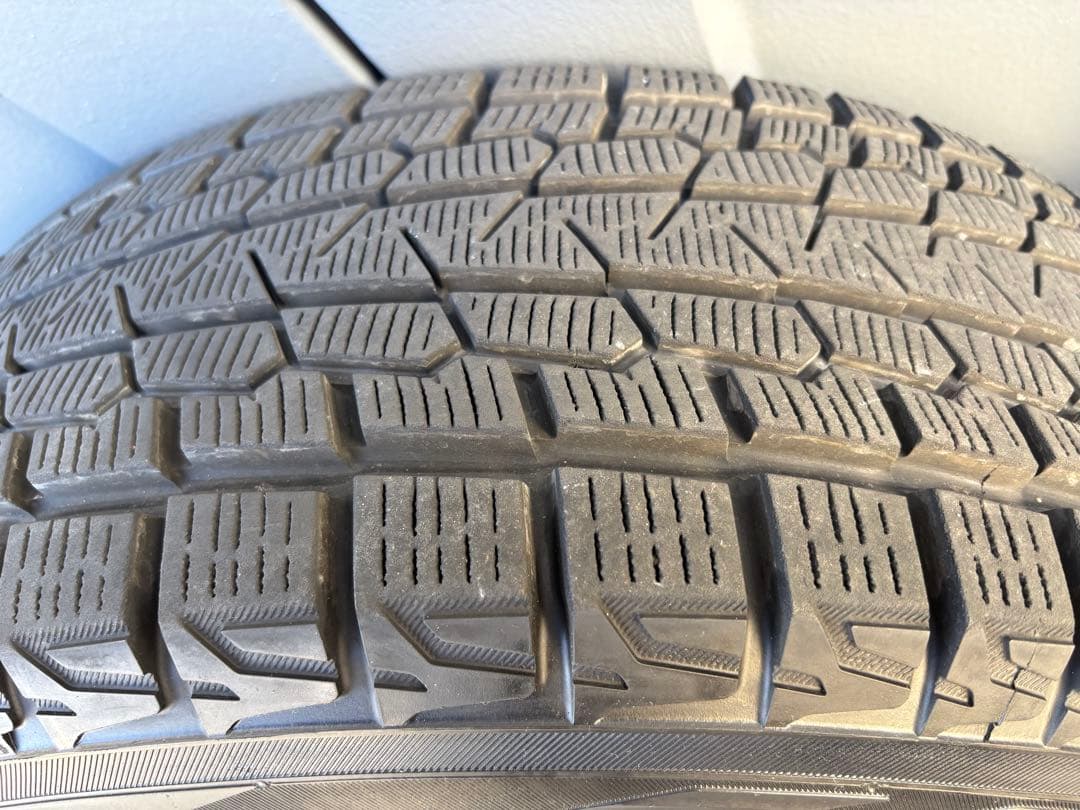 【送料込み】40系アルファード／ヴェルファイア スタッドレスタイヤ　4本セット