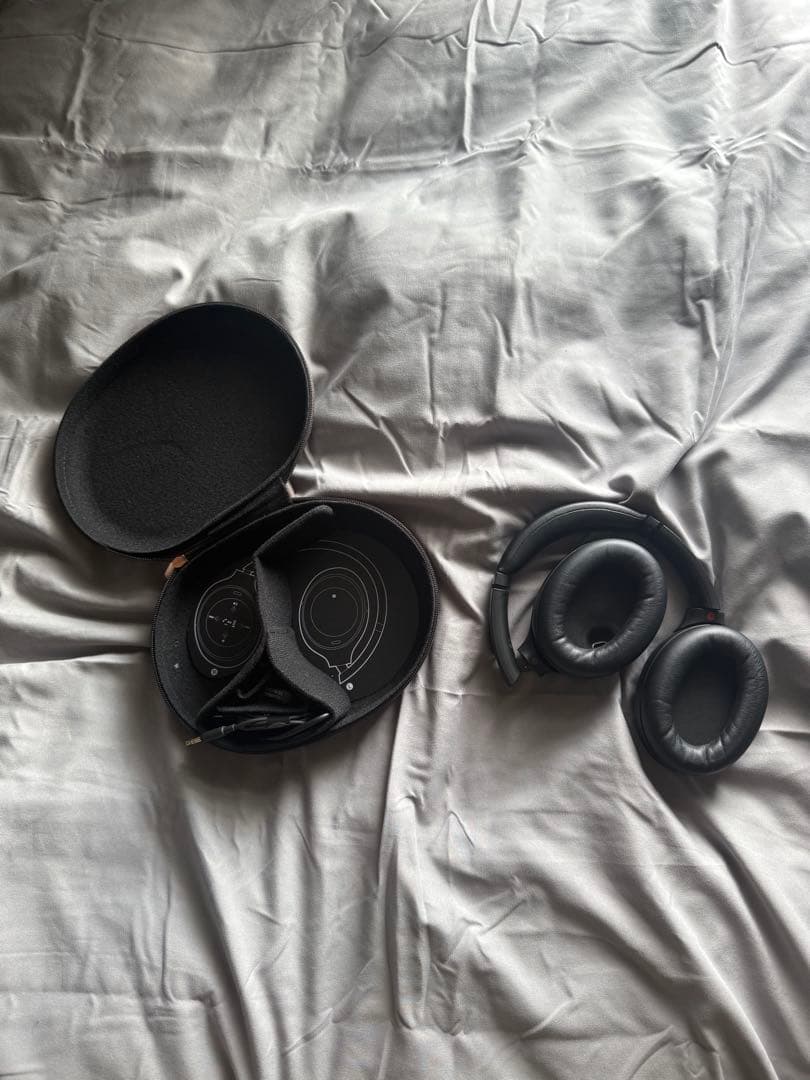 ソニー WH-1000XM4 ケース付き