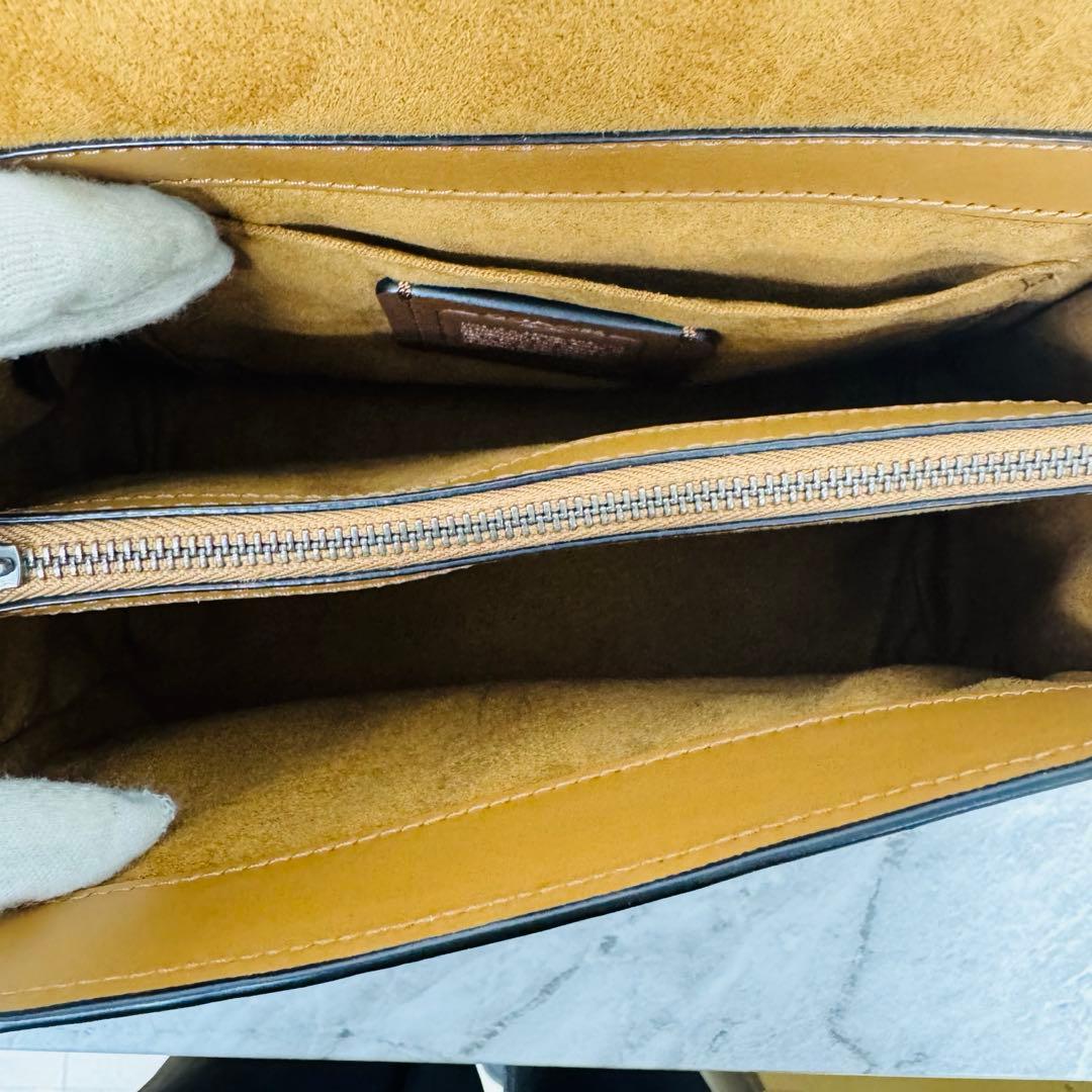 ✨COACH✨コーチ✨ターンロック✨ホワイト✨ネイビー✨ピンク✨レザー✨バッグ✨