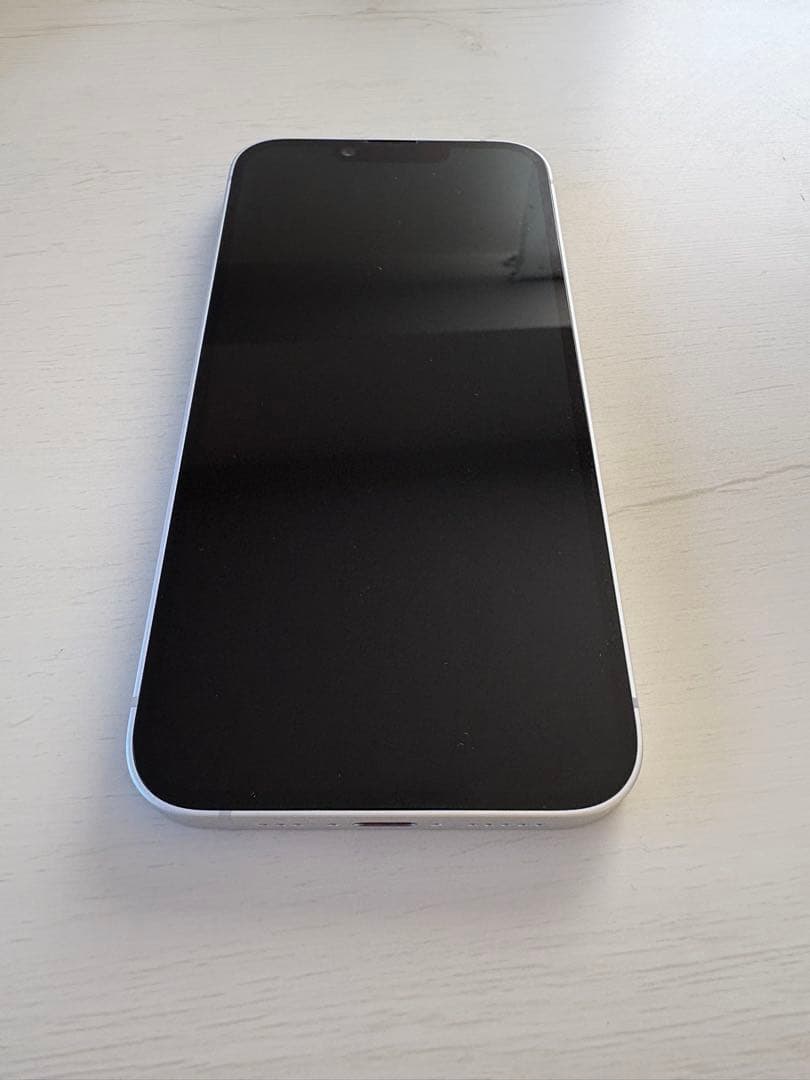 iPhone 16eホワイト