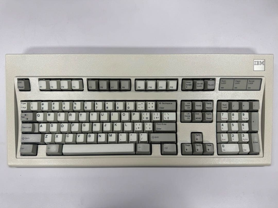 IBM Model M 1390131 バックリングスプリングキーボード