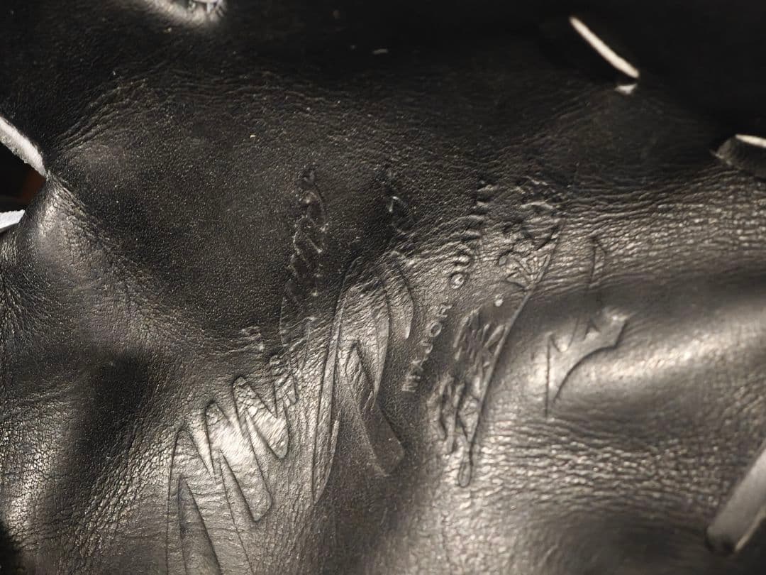 【新品未使用】ミズノプロ　宍粟牛　イチローモデル　直営限定グローブ　硬式　外野用