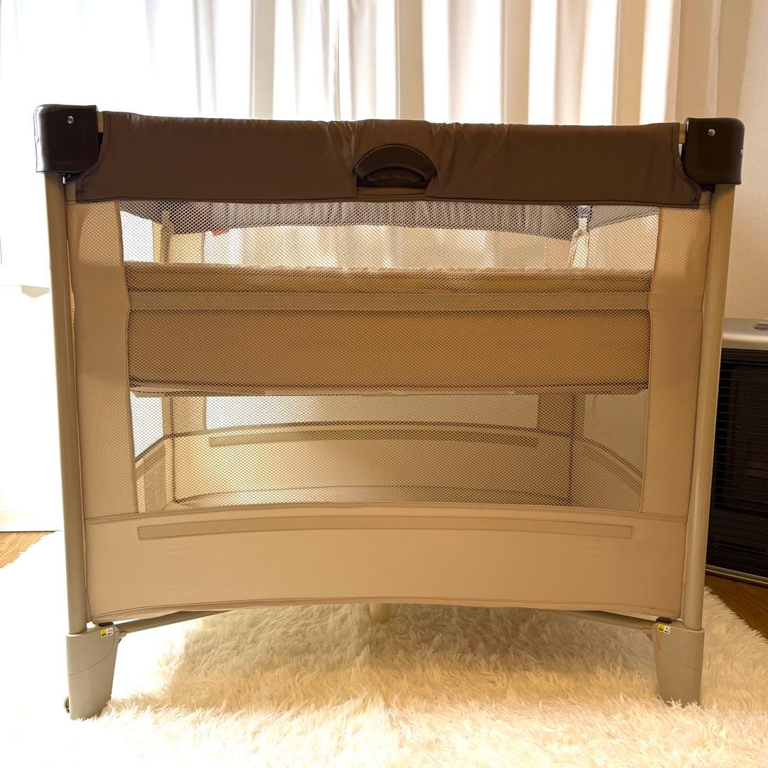 美品✨Aprica ココネルエアー 折り畳み ベビーベッド ココア 66047