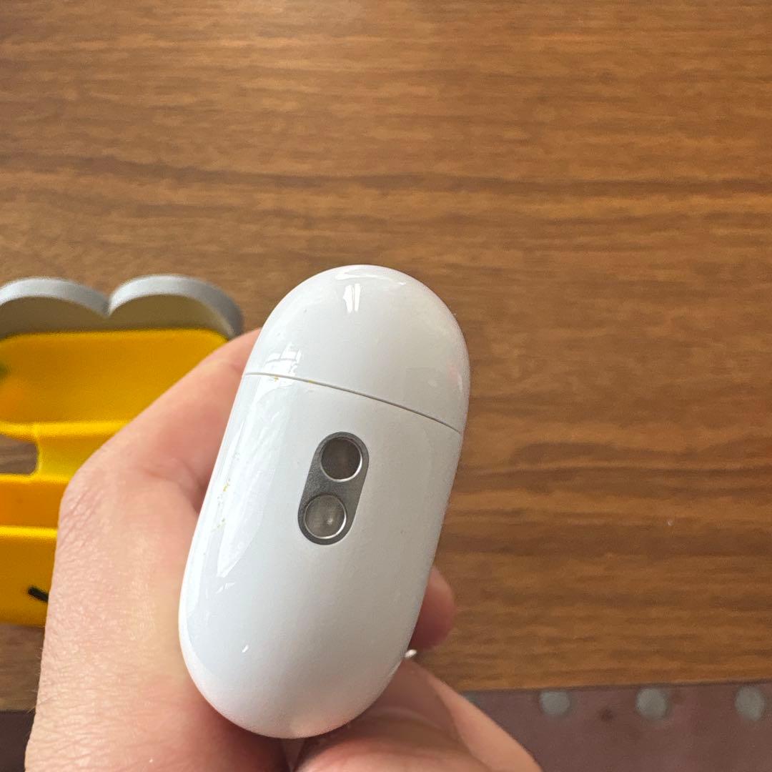 AirPods第二世代本体 ホワイト 充電ケース付き