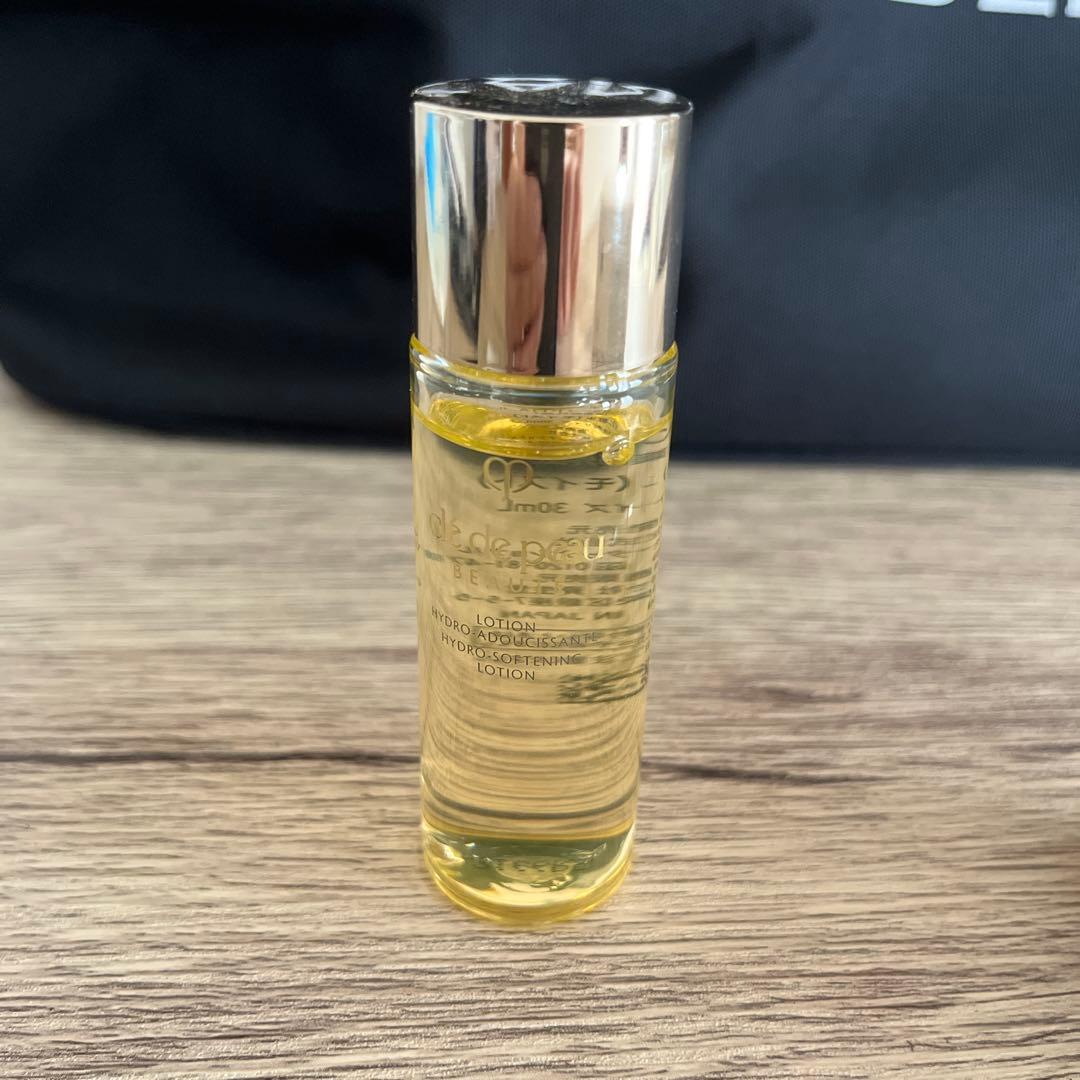 ゴック❤️お値下げ♡クレドポーボーテ　クレームUV nとサンプルセット