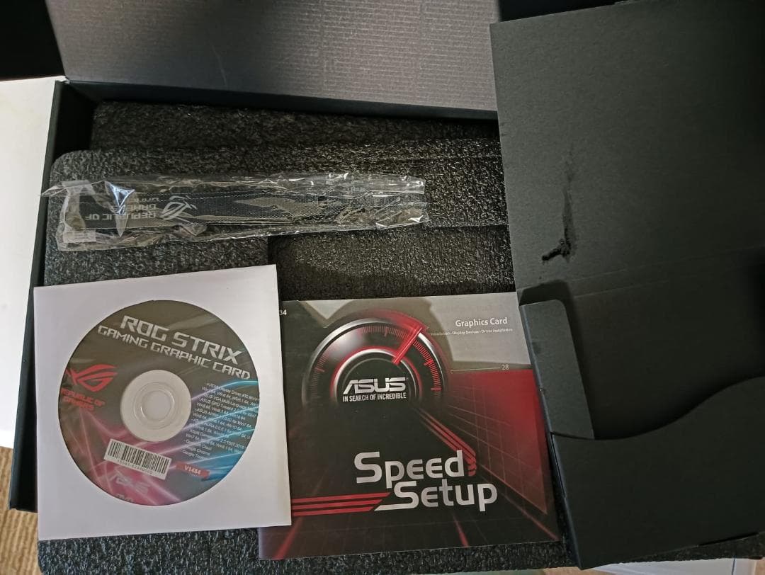 グラフィックボード・グラボ・ビデオカード ASUS ROG STRIX GeForce RTX 2080 Ti 11GB