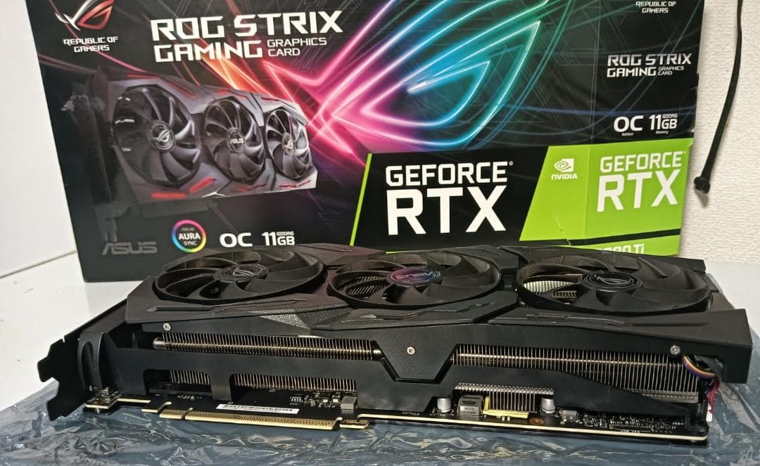 グラフィックボード・グラボ・ビデオカード ASUS ROG STRIX GeForce RTX 2080 Ti 11GB