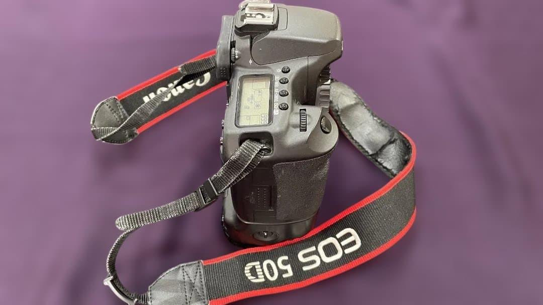 Canon EOS 50D 本体 バッテリーグリップ付（レンズなし）