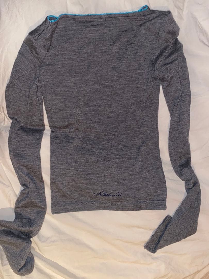 ans dotsloevner カットソー