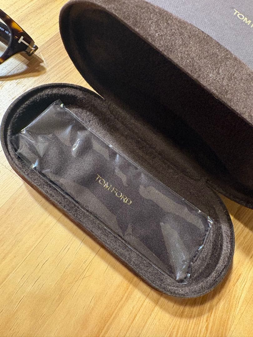 阪急購入 トムフォード FT5536-B-052 付属品完備