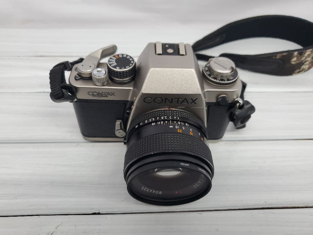 動作品　コンタックス S2 60周年記念 ＋ Planar 一眼レフカメラ