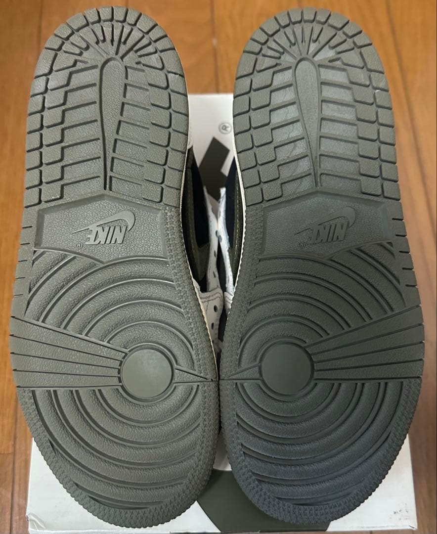 20.5㌢TravisScott×NikeJordan1 MediumOlive