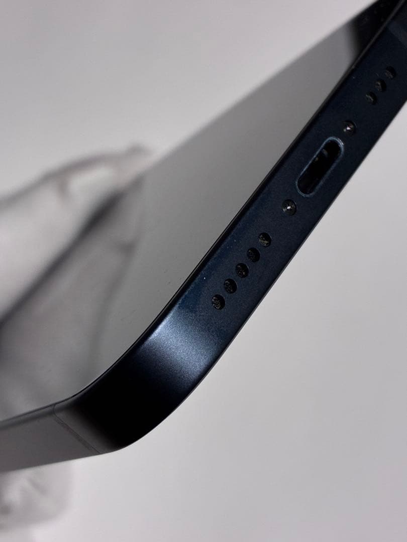 iPhone 13 128 GB ミッドナイト 黒 本体 バッテリー 100%