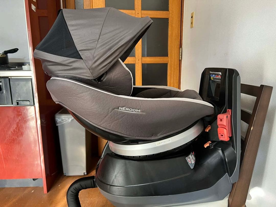 あ*や様 チャイルドシート（新生児～4歳用）コンビ