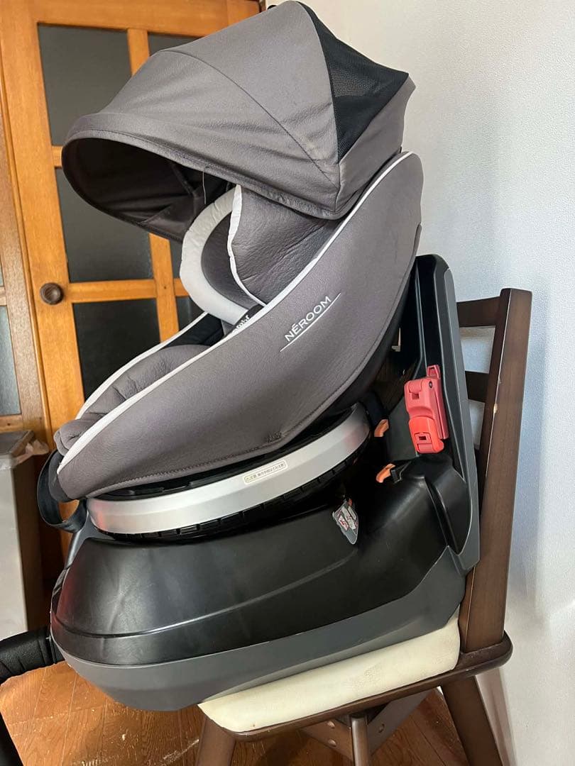 あ*や様 チャイルドシート（新生児～4歳用）コンビ