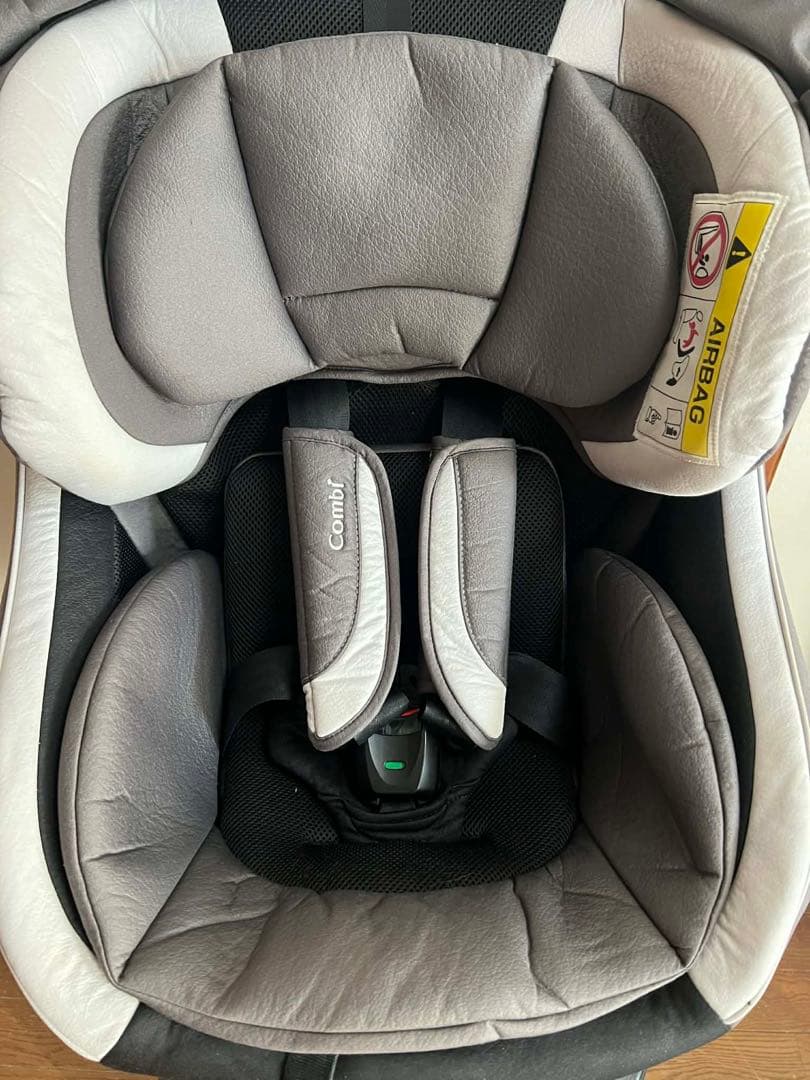 あ*や様 チャイルドシート（新生児～4歳用）コンビ