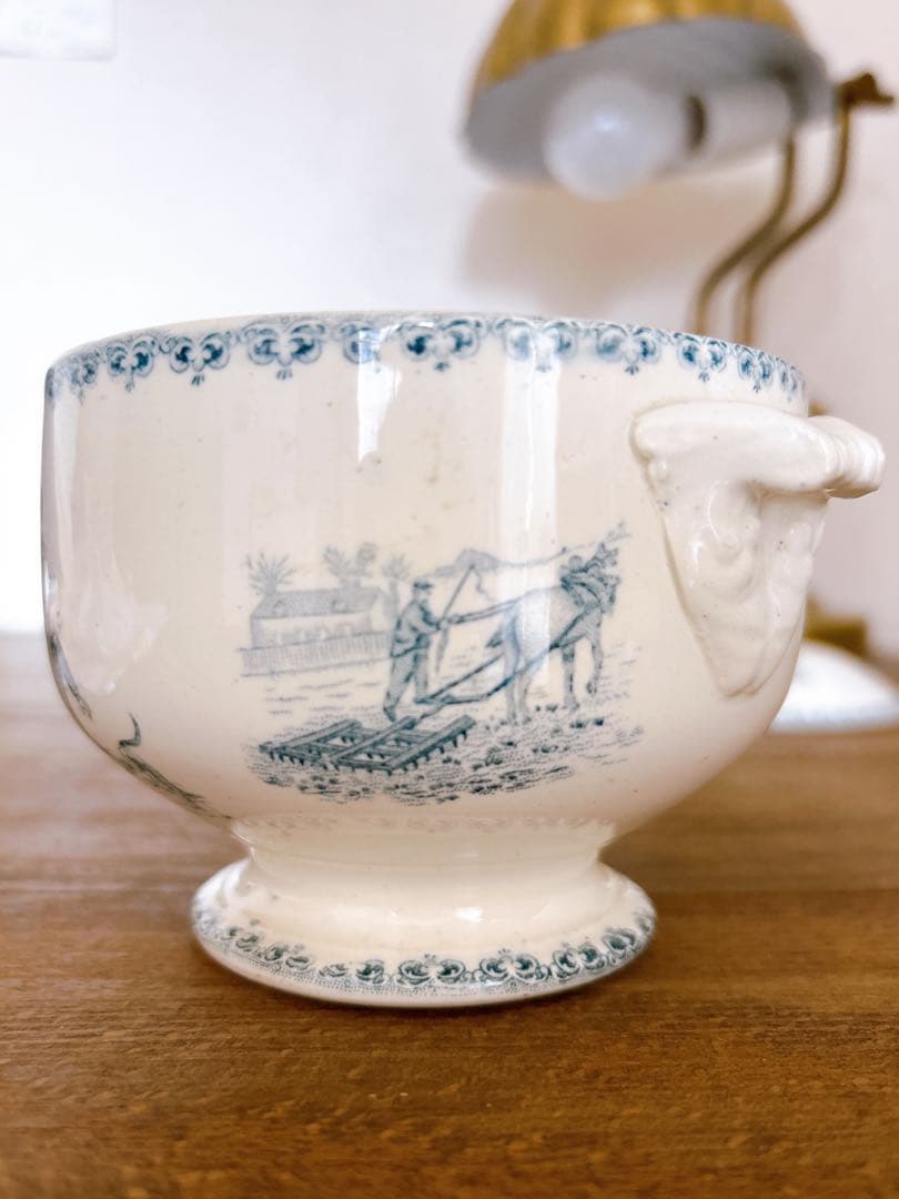 フランスアンティーク　Saint amand la dinette　スーピエール