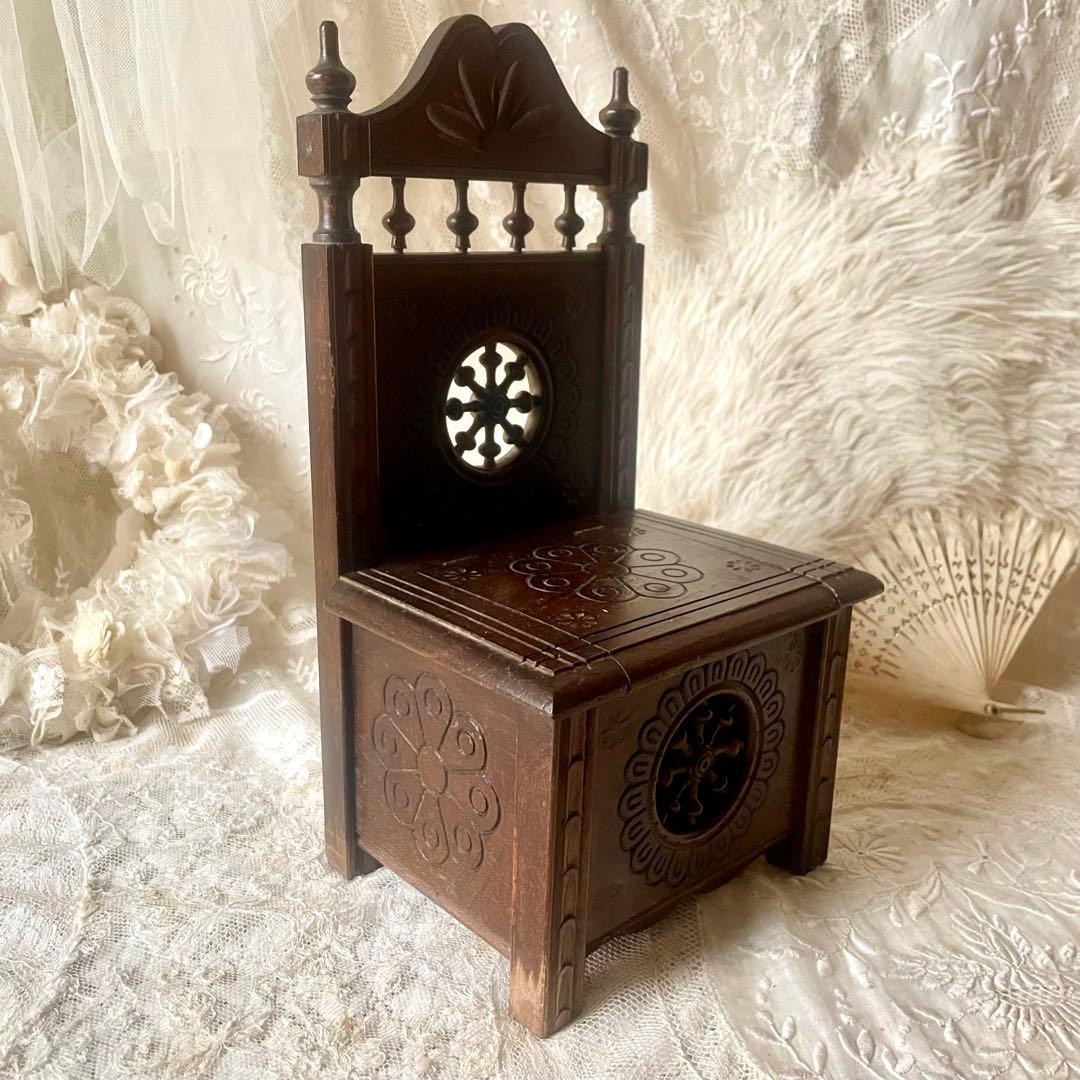 木製ドールチェア　ブルターニュ　ブルトン家具　収納付き　フランスアンティーク