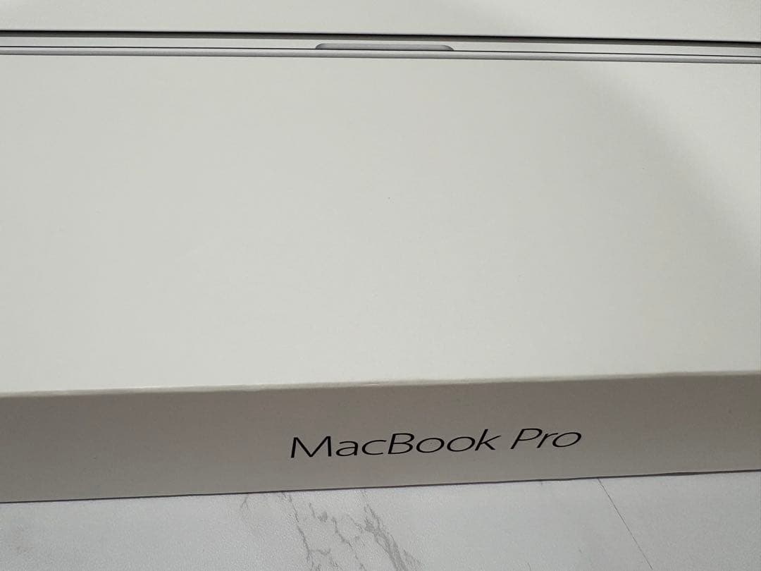 MacBook本体 MacBook Pro 15inch 15.4/2.2Ghz/16GB