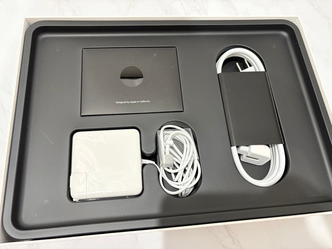 MacBook本体 MacBook Pro 15inch 15.4/2.2Ghz/16GB