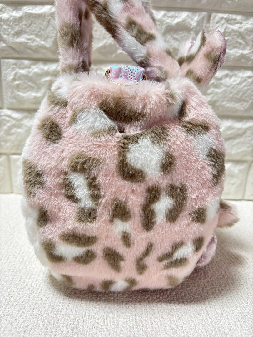 山*ば様 コヤンイサムチョン　ファーバッグ　ヒョウ柄ピンク　ルミちゃん