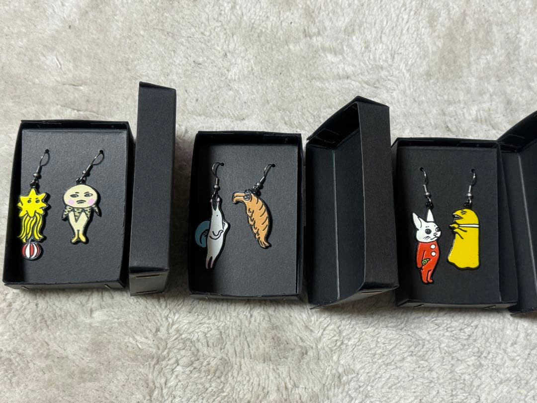 新品未使用 ヒグチユウコ CIRCUS ピアス 全3種類 6タイプ アノマロ