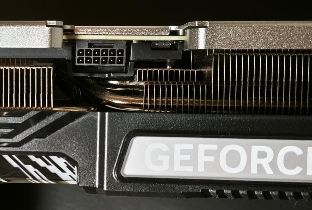 グラフィックボード・グラボ・ビデオカード NVIDIA RTX 4070ti 12GB Palit GamingPro