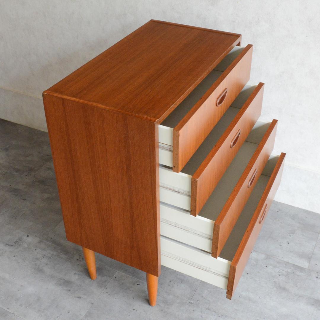 ミサ　デンマーク 北欧ヴィンテージ ４段チェスト 北欧家具 コンパクト