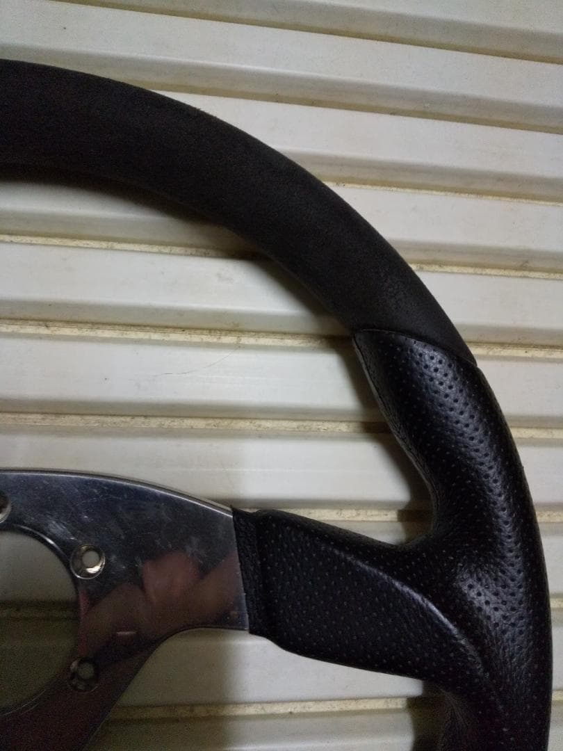 【送料無料】社外ステアリング（ハンドル） 汎用