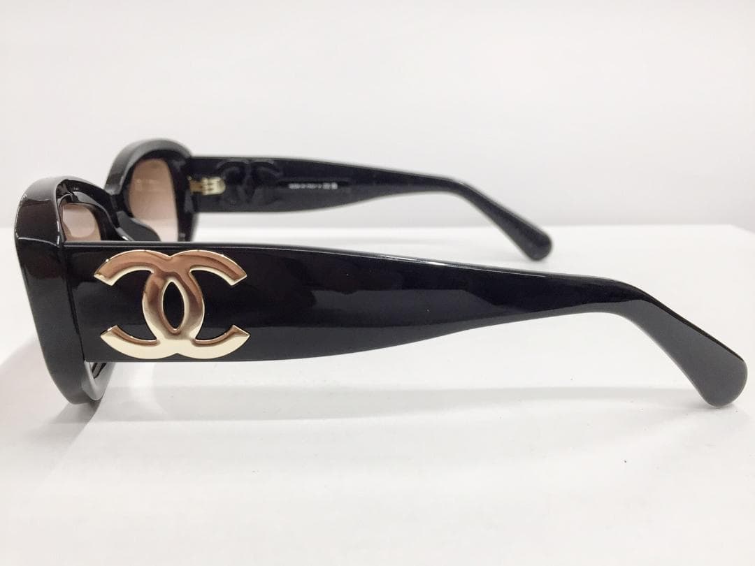 美品 CHANEL/シャネル ブラックカラー セル サングラス 5493