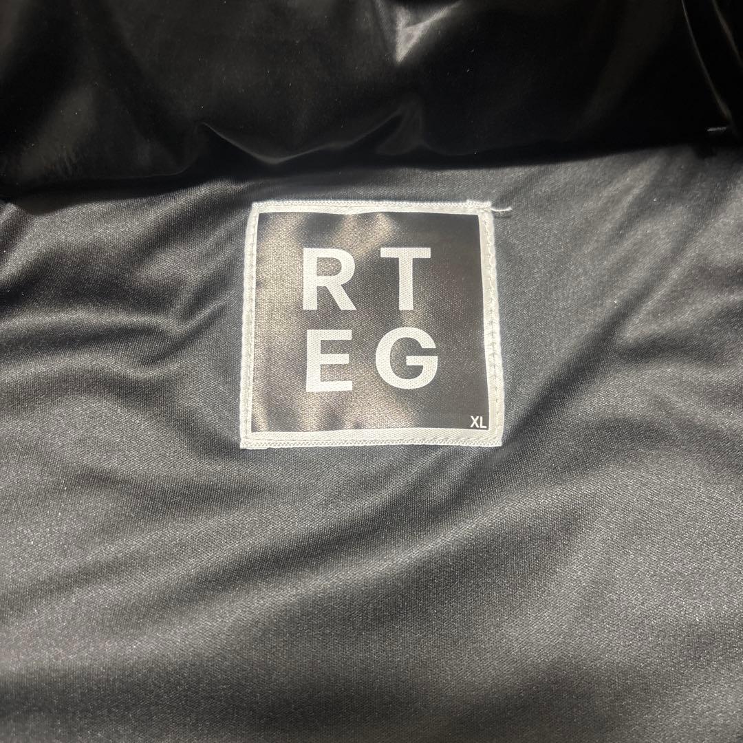 アダムスジャグラー 激レア　希少サイズ　黒 ダウンベスト フード付き