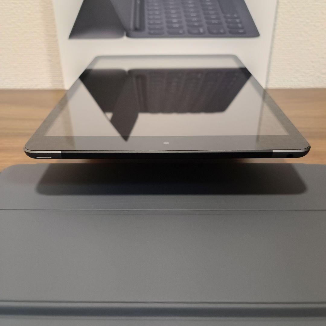 iPad 第9世代 Cellular 64GB、 Smart Keyboard